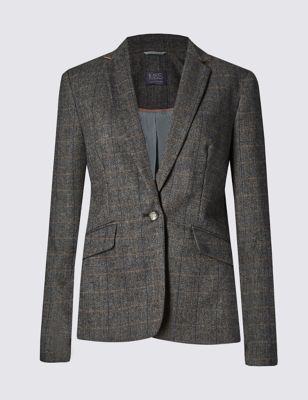 Tailored Fit Jacket with Buttonsafe&trade;